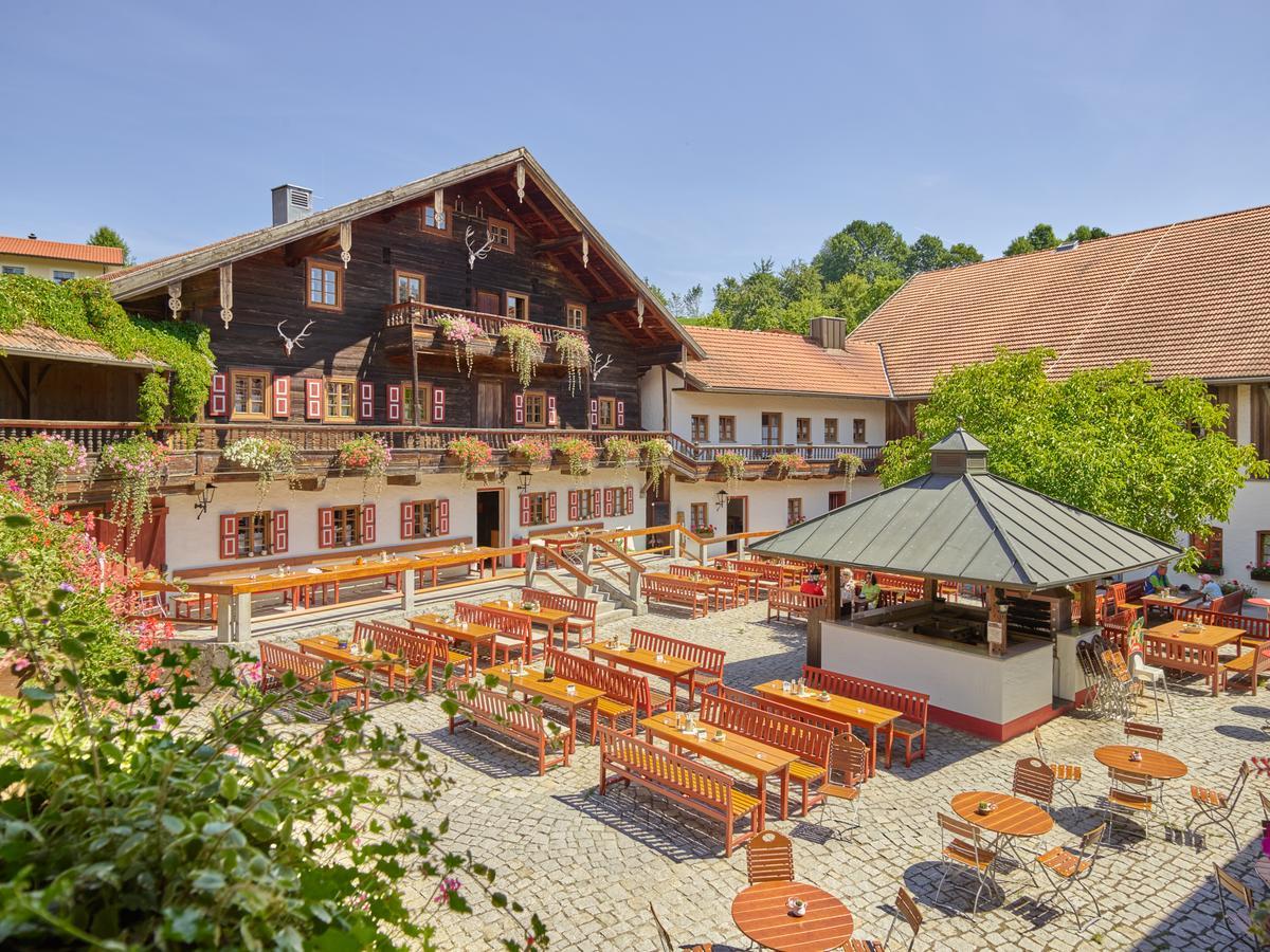 Отель Gutshof Uttlau Haarbach Экстерьер фото